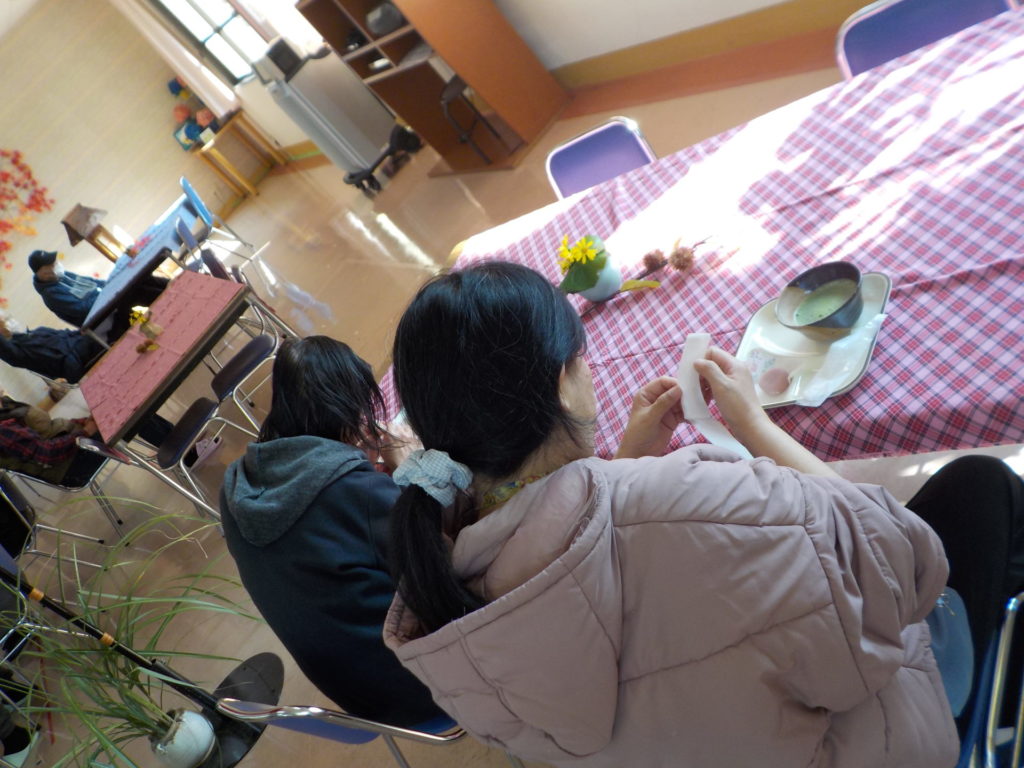 長崎 道ノ尾病院 精神科 デイケア 秋 お茶会 抹茶