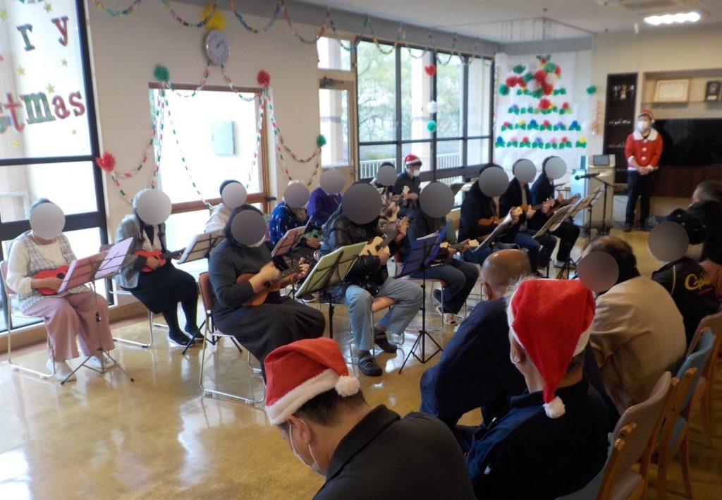 長崎　精神科　デイケア　道ノ尾病院　クリスマス会　忘年会　ウクレレ