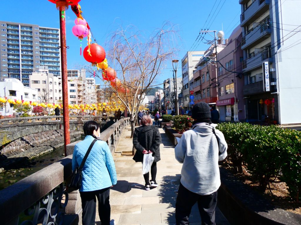 長崎　精神科　道ノ尾病院　デイケア　ランタンフェスティバル　中島川　眼鏡橋　観光　ランタン　黄色