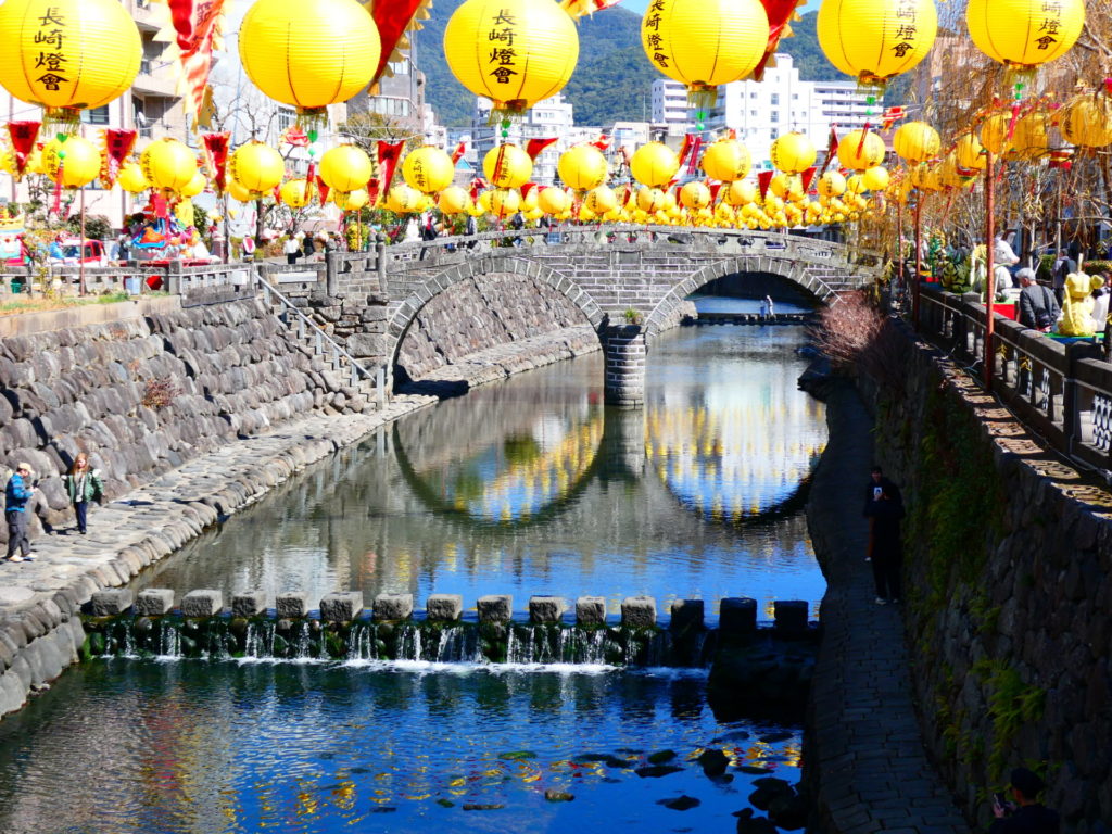 長崎　精神科　道ノ尾病院　デイケア　ランタンフェスティバル　中島川　眼鏡橋　観光　ランタン　黄色