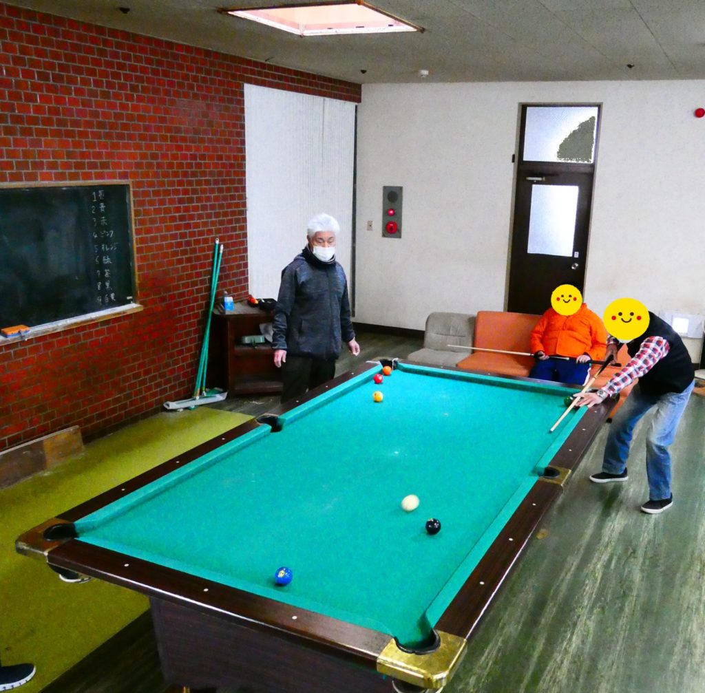 長崎　道ノ尾病院　精神科　デイケア　室内　ゲーム　大会　ビリヤード