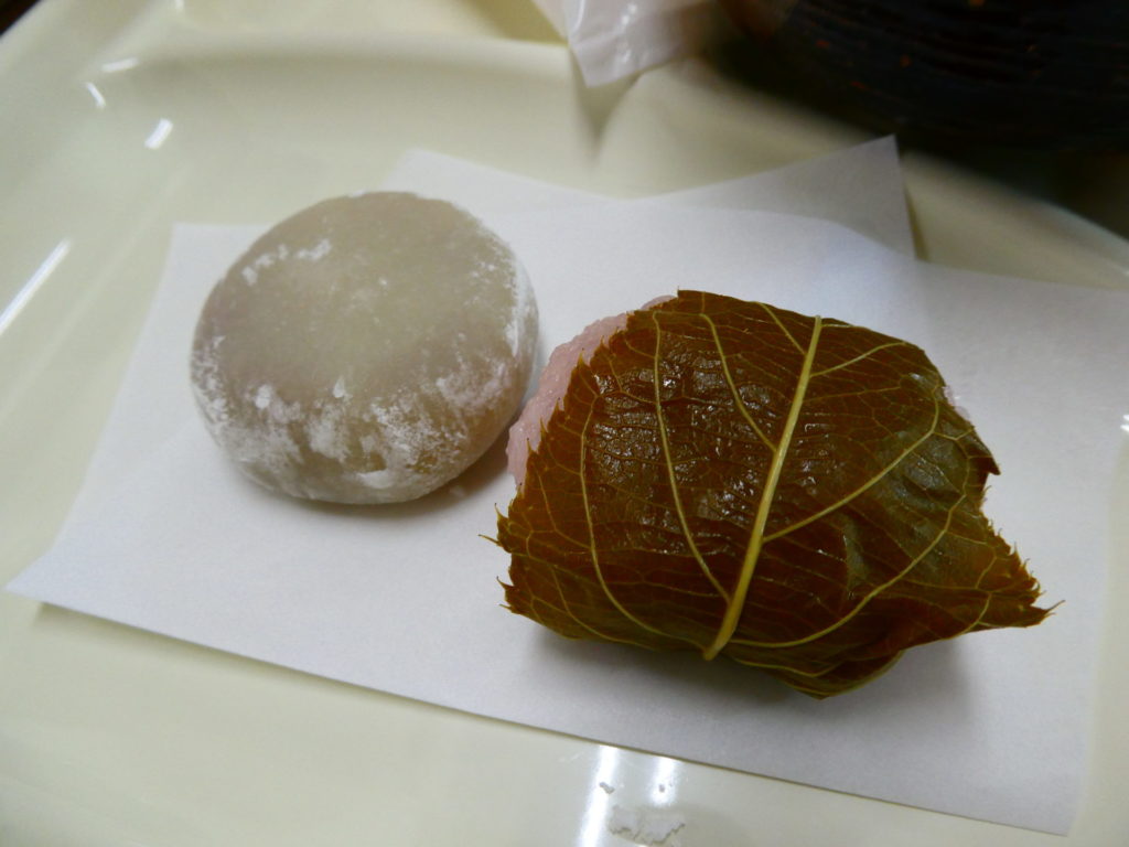 長崎　精神科　デイケア　道ノ尾病院　春　桜　お茶会　抹茶　イベント　桜餅　大福